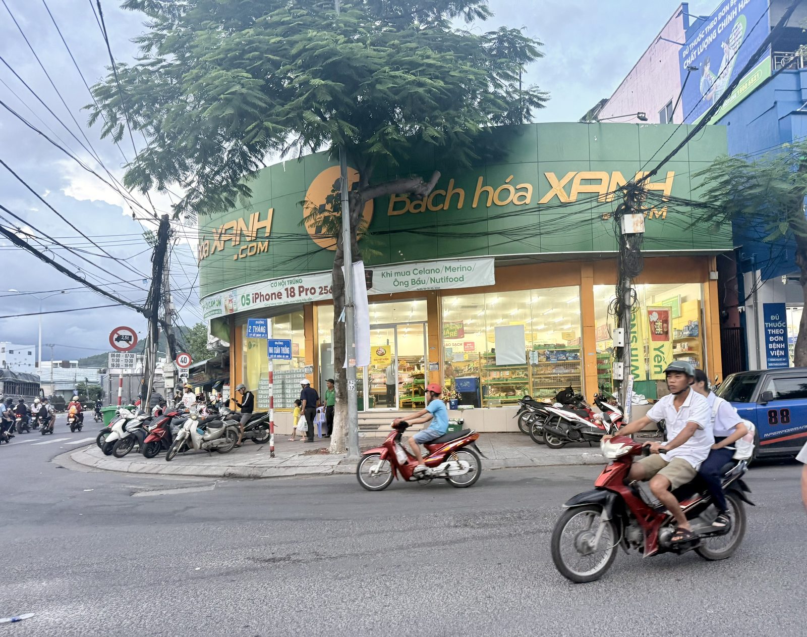 B032 - Nhà góc 2 mặt tiền 2/4 – Mai Xuân Thưởng, Bách Hóa Xanh đang thuê
