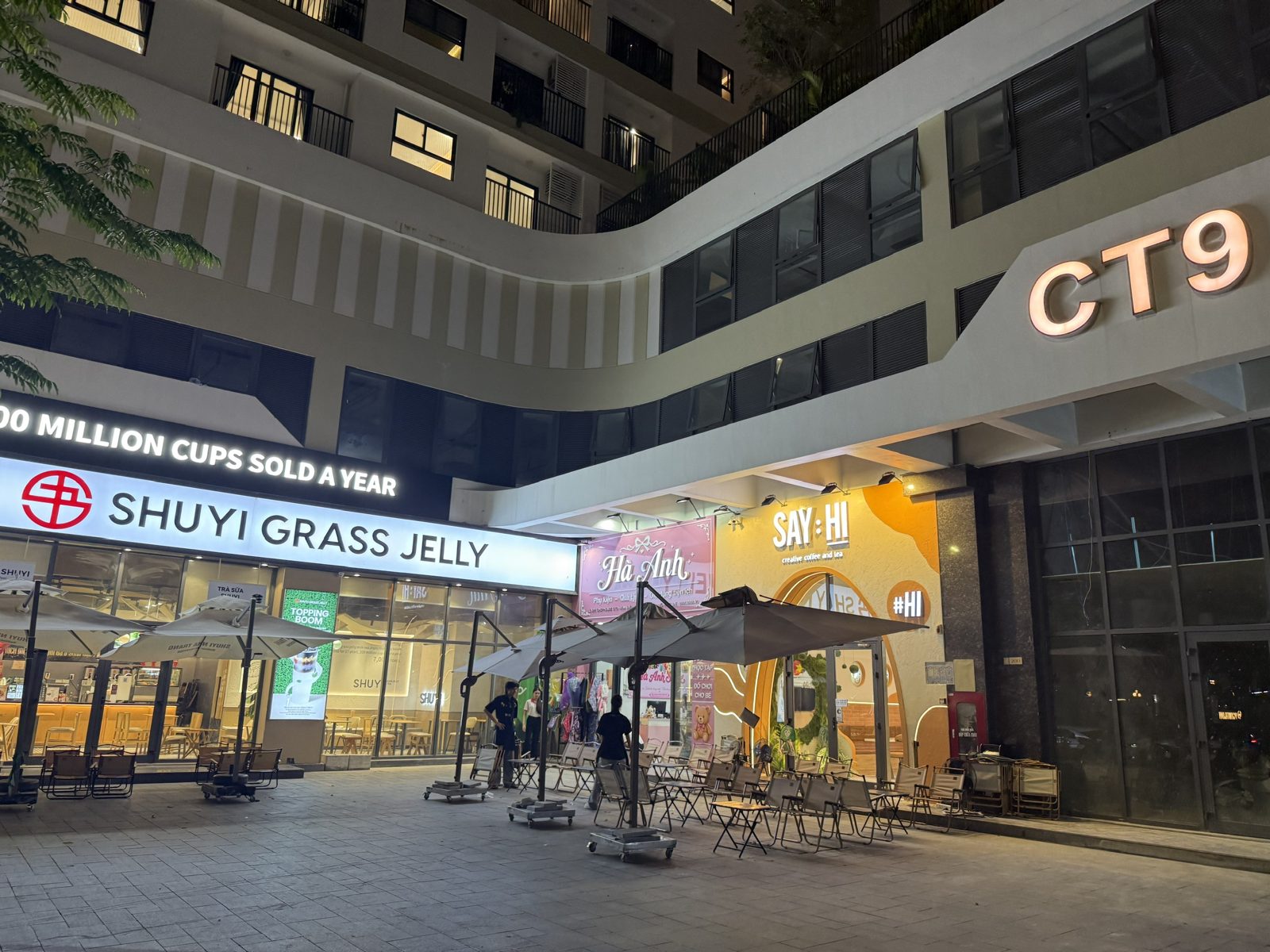 Dãy khối đế thương mại tòa CT9 với các thương hiệu F&B