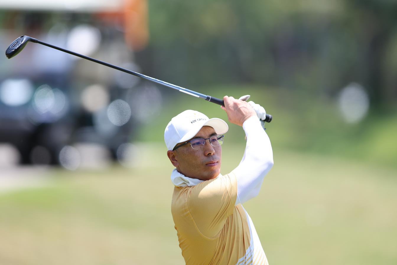 Golf swing