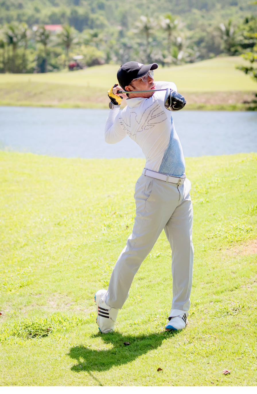 Golf swing